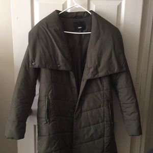 Winter coat nice, heavy and stylish.